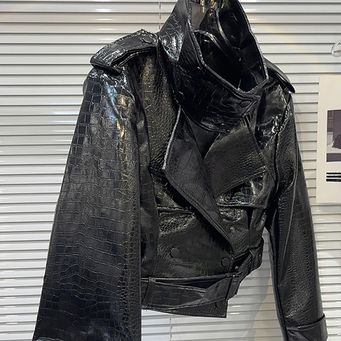 Women's Cropped Leather Jacket Black