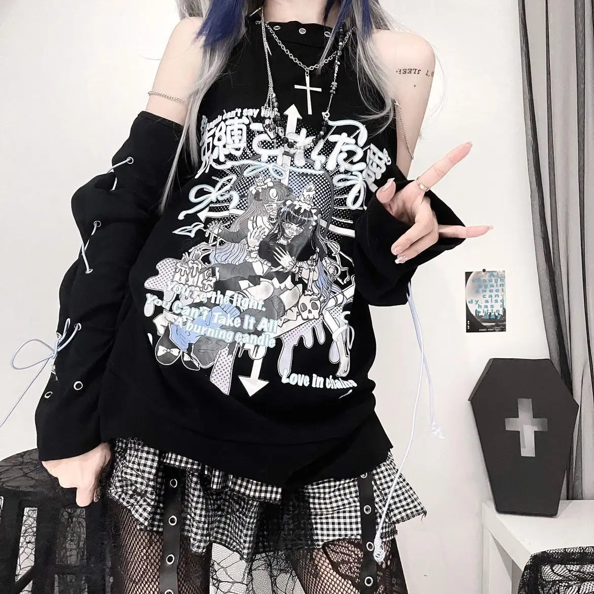 Women's Gothic Pullover