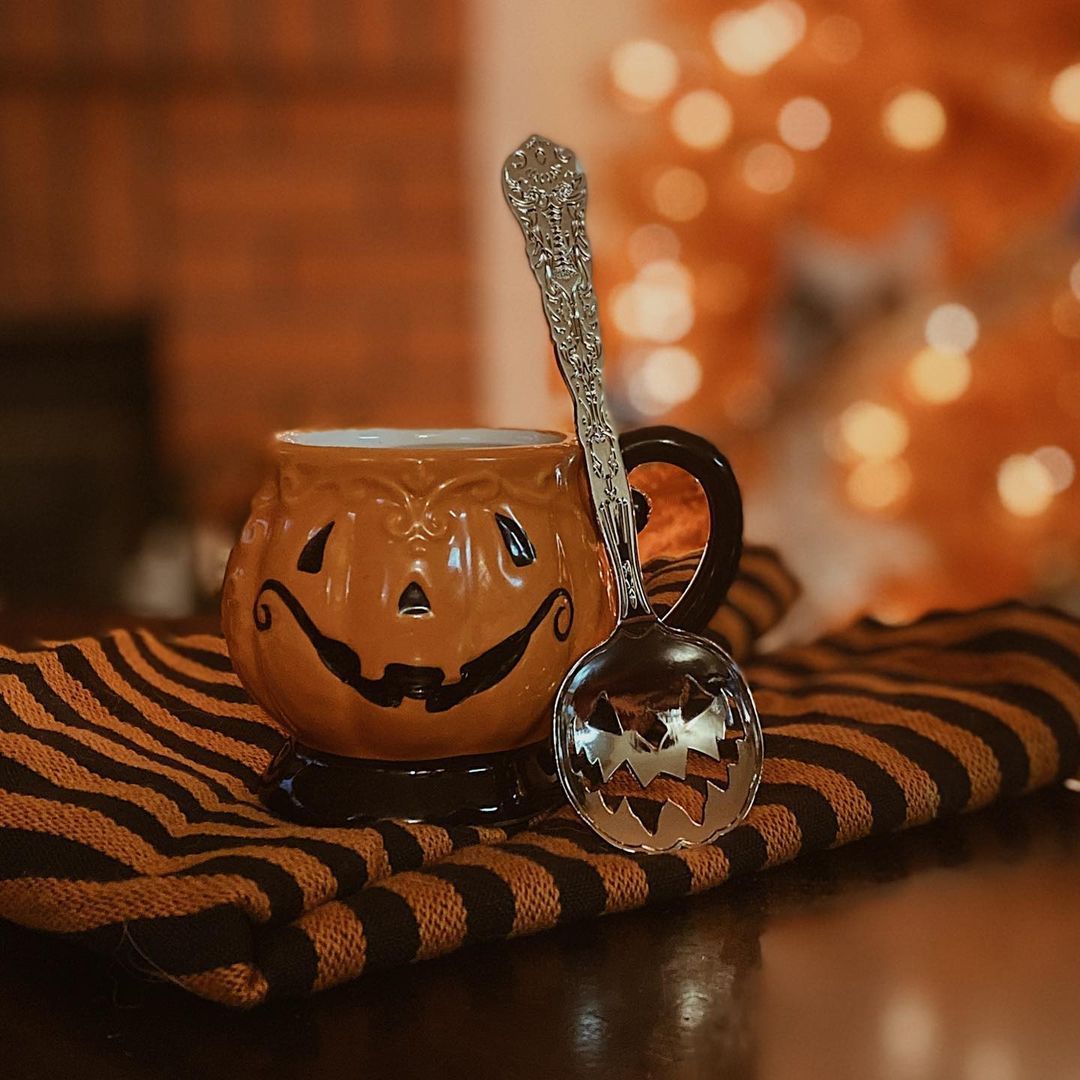 Haunted Hallows Teaspoon